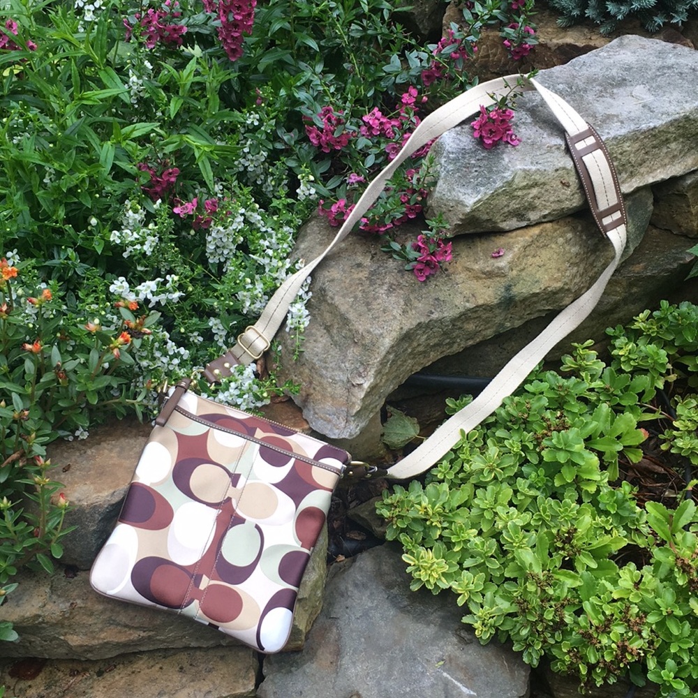 100% Authentic Coach Scarf Print Crossbody Purse